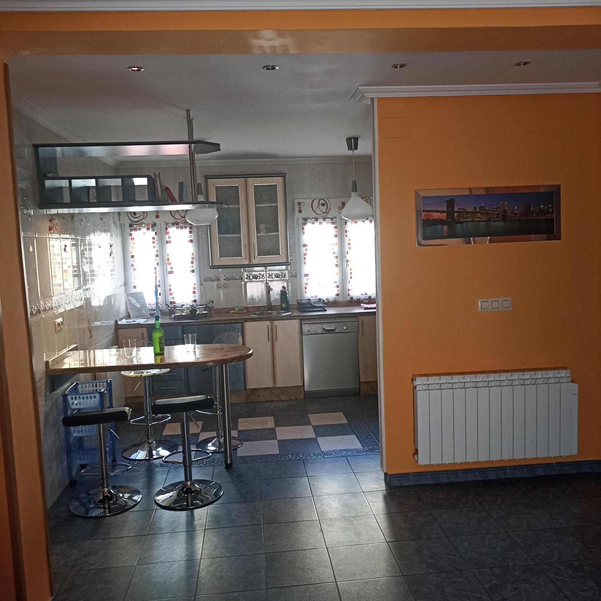 Piso Yade En Oviedo, Proximo A Los Vegas Con Parking Y Wifi Luaran gambar