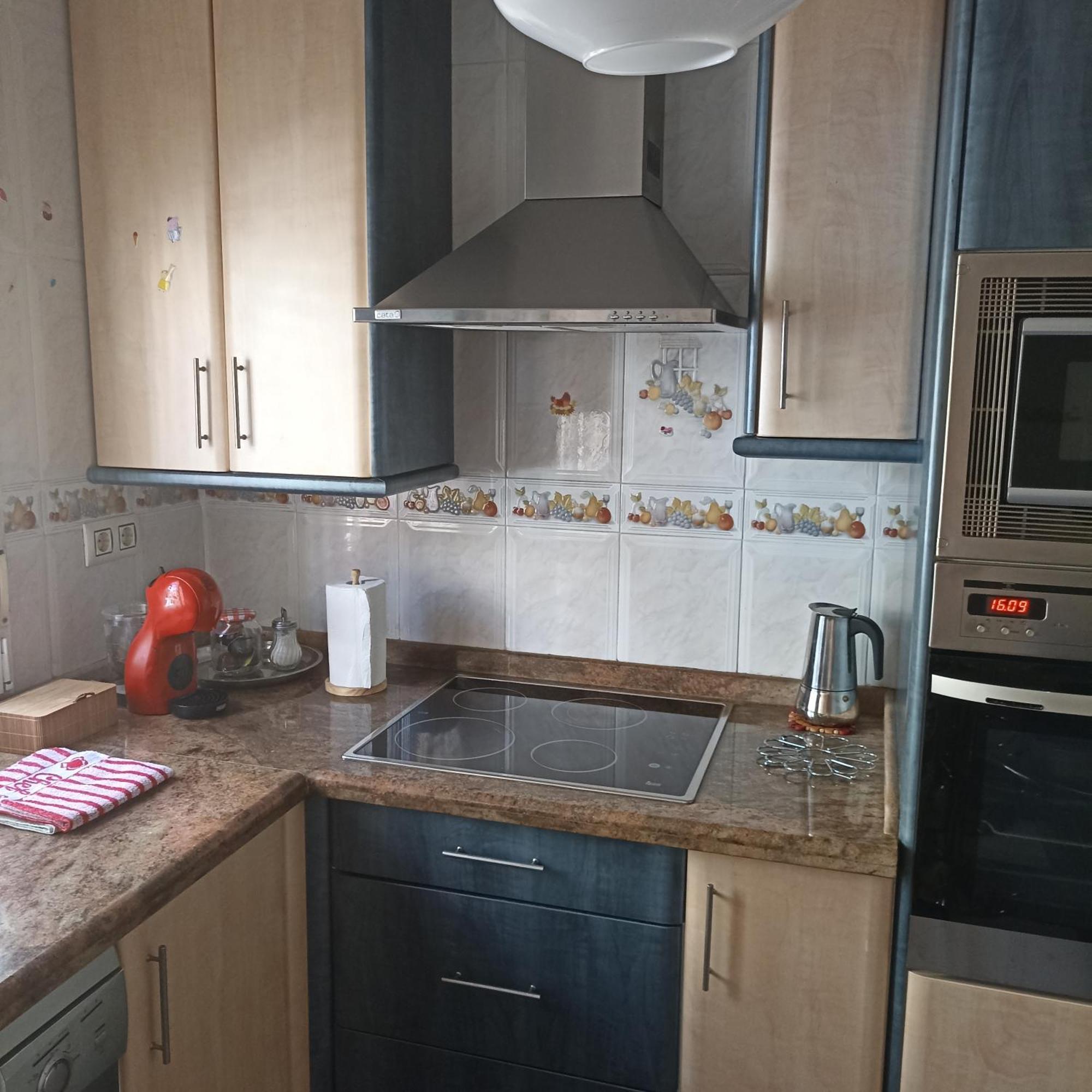 Piso Yade En Oviedo, Proximo A Los Vegas Con Parking Y Wifi Luaran gambar