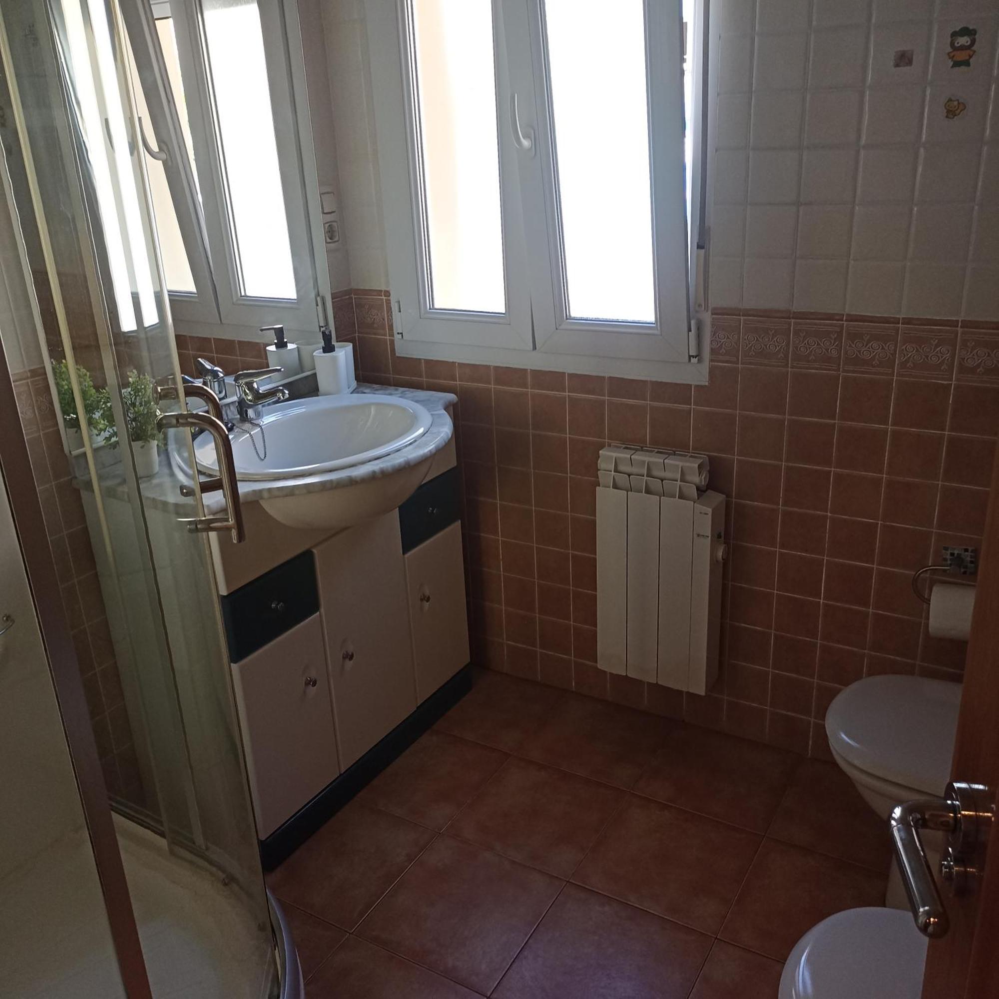 Piso Yade En Oviedo, Proximo A Los Vegas Con Parking Y Wifi Luaran gambar